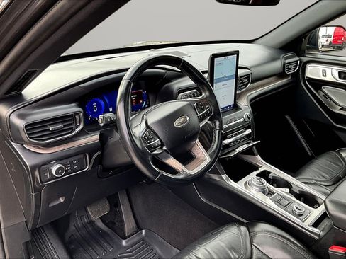 Used 2020 Ford Explorer Platinum w/ Premium Technology Package AWD/4WD image 21