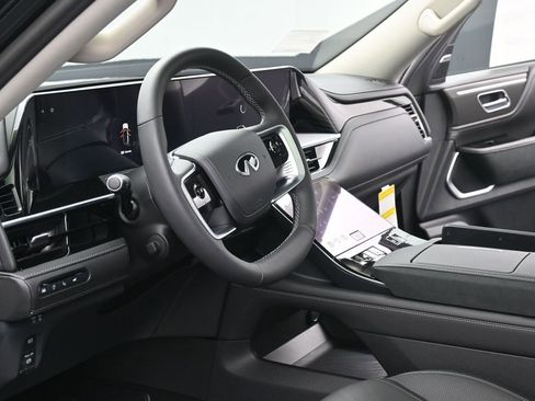 New 2026 INFINITI QX80 Luxe image 7