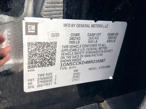 Used 2021 Chevrolet Suburban LT w/ LT Signature Package image 36