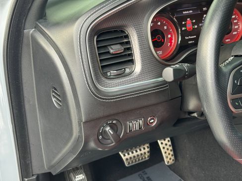 Used 2022 Dodge Charger SRT Hellcat w/ Harman/Kardon Audio Group image 31