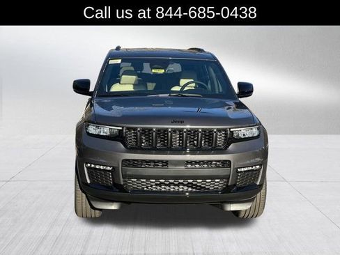 New 2025 Jeep Grand Cherokee L Limited image 2