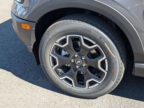 New 2026 Ford Bronco Sport Outer Banks w/ Outer Banks Tech Package+ AWD/4WD image 24
