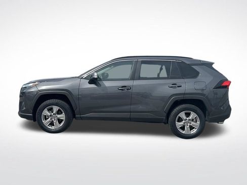 Used 2025 Toyota RAV4 XLE AWD/4WD image 3