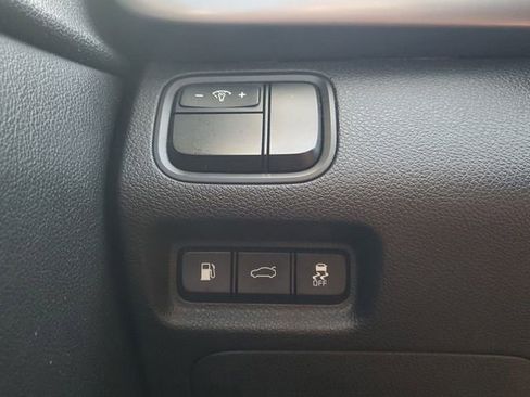 Used 2017 Kia Optima LX image 28