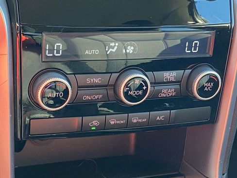 Used 2019 Subaru Ascent 8-Passenger image 27