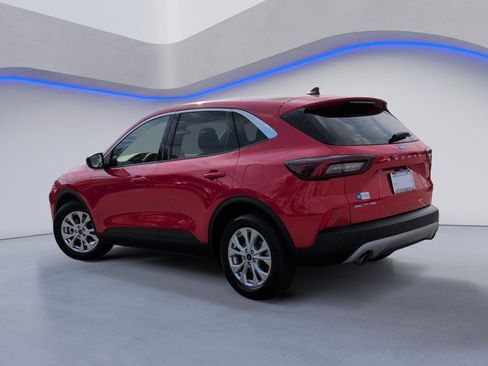 Used 2024 Ford Escape Active FWD image 9