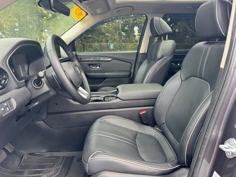 Used 2023 Honda Pilot Elite image 20