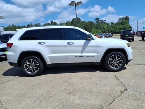 Used 2022 Jeep Grand Cherokee Limited RWD image 2