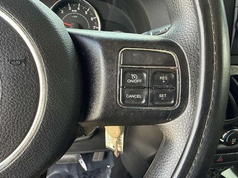 Used 2017 Jeep Wrangler Unlimited Sport AWD/4WD image 32