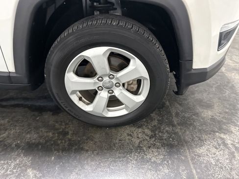 Used 2020 Jeep Compass Latitude w/ Popular Equipment Group AWD/4WD image 4