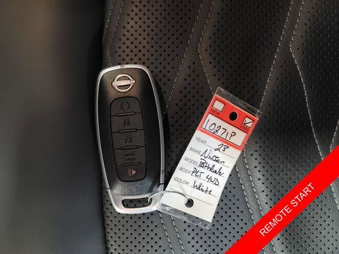 Certified 2023 Nissan Pathfinder Platinum image 32