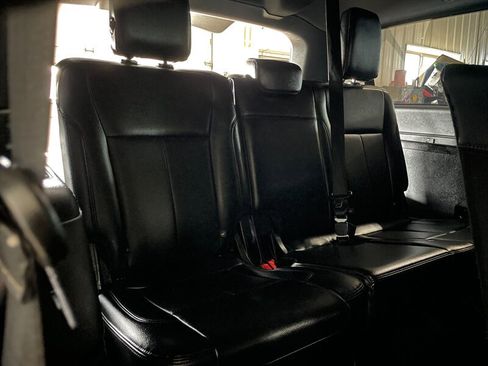 Used 2019 Ford Expedition Max XLT w/ Equipment Group 202A image 27