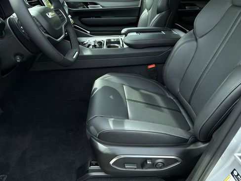 New 2026 Jeep Grand Wagoneer L Limited AWD/4WD image 21