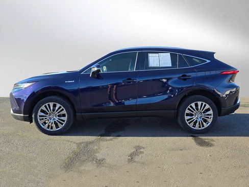 Used 2021 Toyota Venza XLE w/ Softex Package image 6