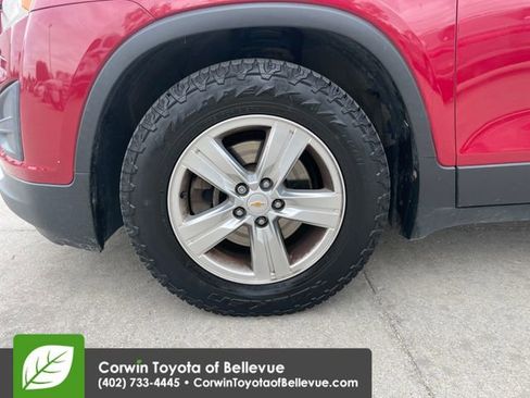 Used 2015 Chevrolet Trax LT FWD image 26