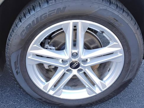 Certified 2025 Audi Q5 e Premium Plus w/ Premium Plus Package image 12