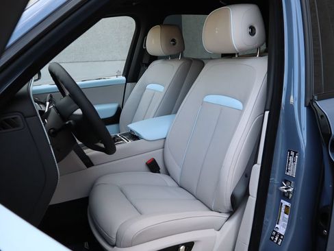 New 2027 Rolls-Royce Cullinan Black Badge AWD/4WD image 19