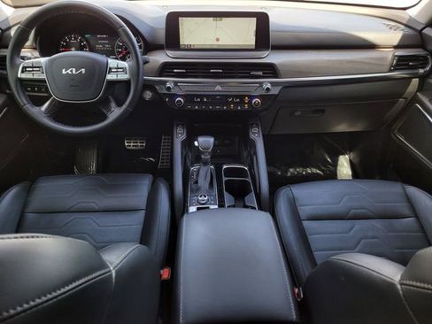 Used 2022 Kia Telluride SX w/ SX Prestige Package image 11