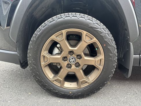 Certified 2025 Toyota RAV4 Woodland Edition AWD/4WD image 8