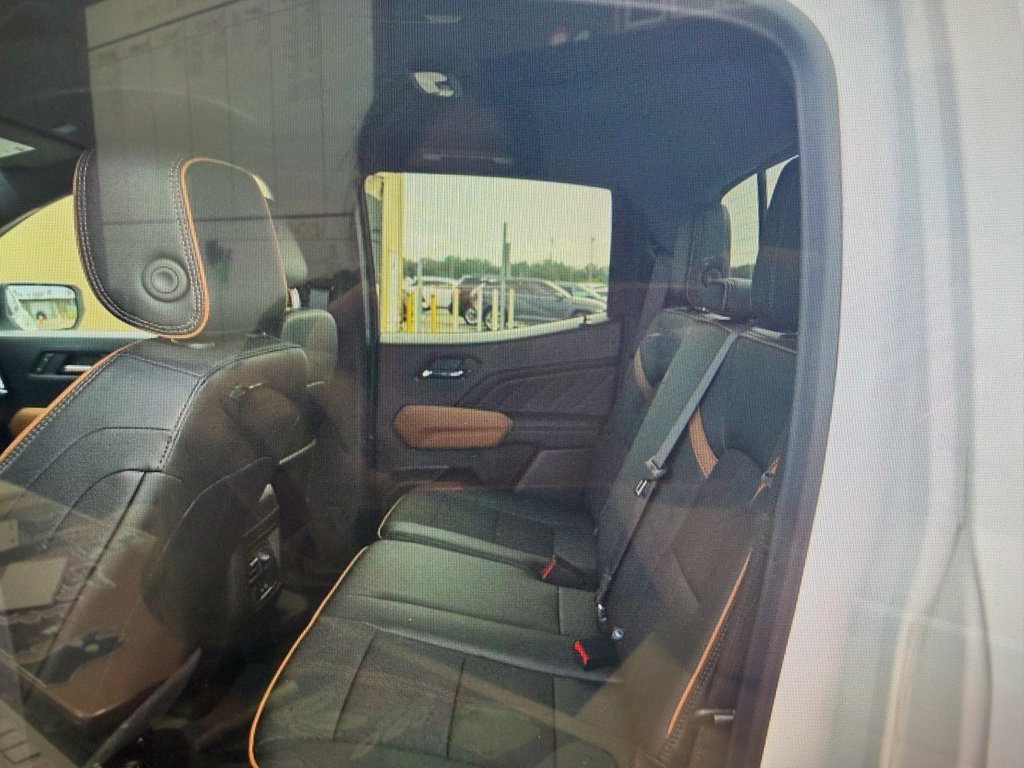 Used 2026 GMC Canyon AT4 AWD/4WD image 7