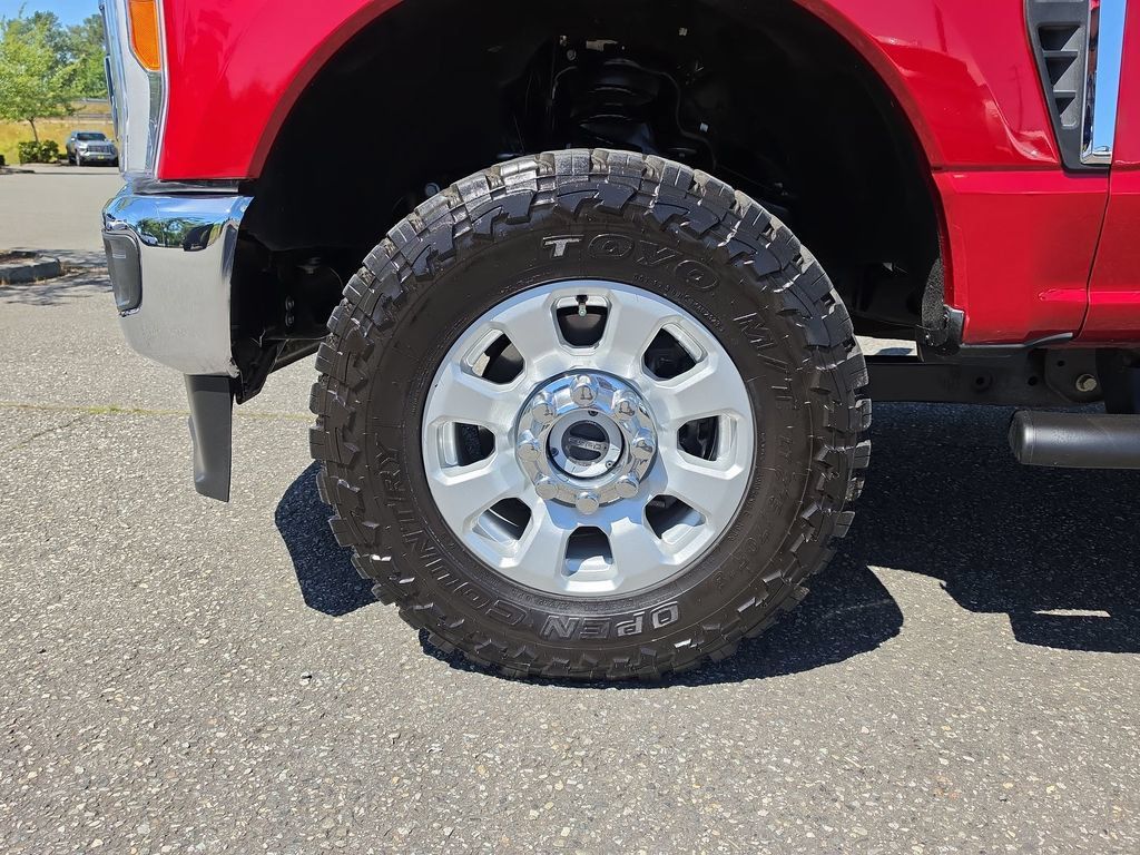 Used 2023 Ford F350 XLT w/ 360-Degree Camera Package AWD/4WD image 27