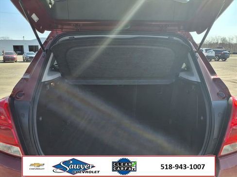Used 2022 Chevrolet Trax LT w/ Driver Confidence Package image 11