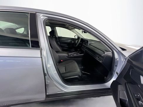 Used 2023 Honda Accord EX image 30