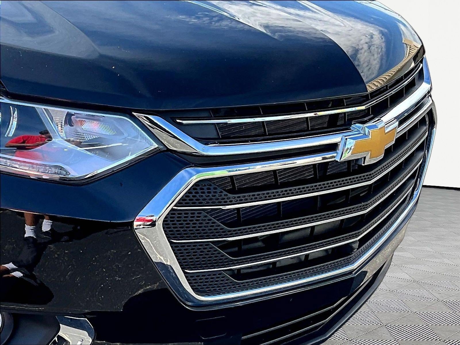 Used 2020 Chevrolet Traverse LT w/ LT Premium Package FWD image 33