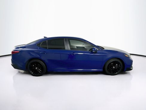 Used 2026 Toyota Camry SE w/ Convenience Package FWD image 10