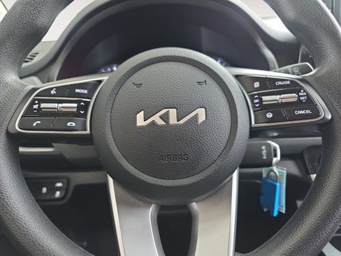 Certified 2023 Kia Seltos LX image 11