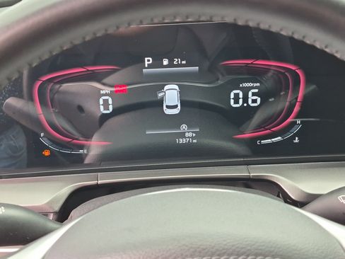 Used 2025 Kia Telluride S FWD image 20