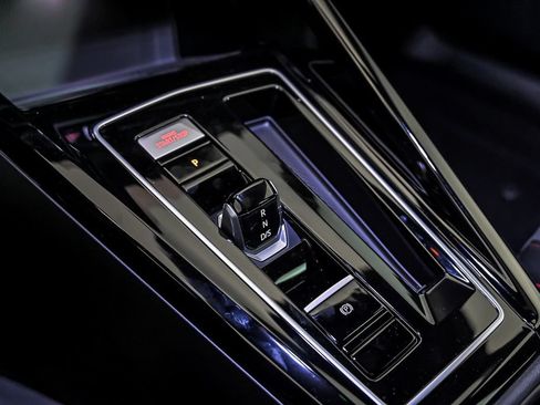New 2026 Volkswagen GTI SE FWD image 17