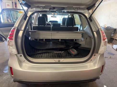 Certified 2017 Toyota Prius V Three FWD image 18
