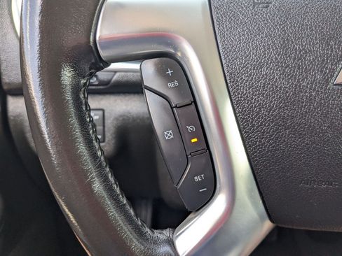 Used 2016 Chevrolet Traverse LT AWD/4WD image 17