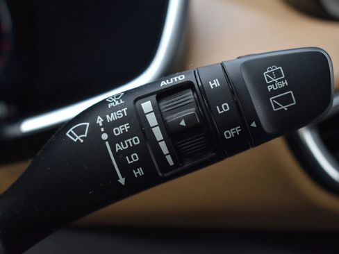 Used 2022 Hyundai Santa Fe Calligraphy w/ Cargo Package image 25