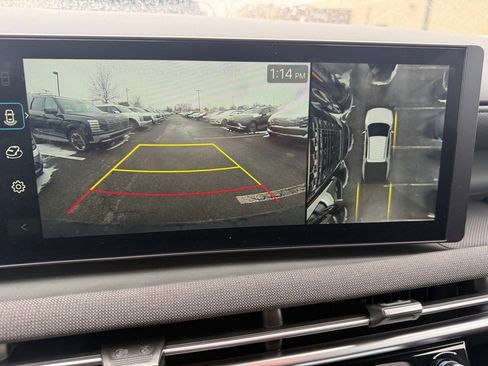 Used 2025 Hyundai Santa Cruz Limited image 11