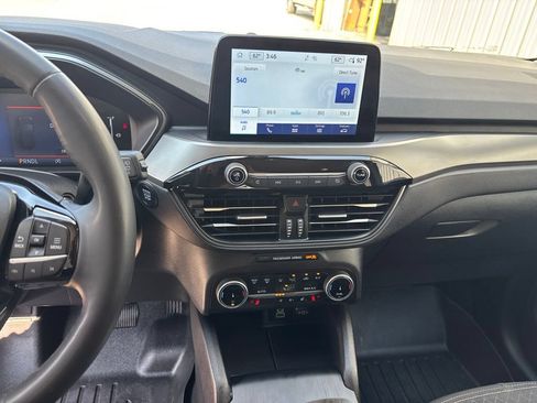 Used 2024 Ford Escape Active AWD/4WD image 16