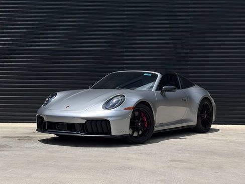 Certified 2025 Porsche 911 Targa 4 GTS AWD/4WD image 1