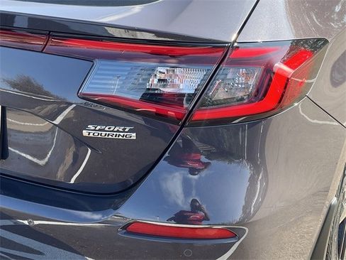 Used 2024 Honda Civic Sport Touring image 7