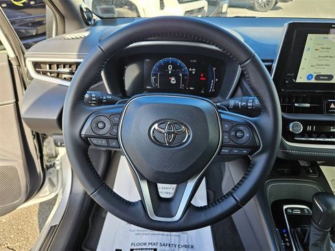 Used 2025 Toyota Corolla XSE image 10