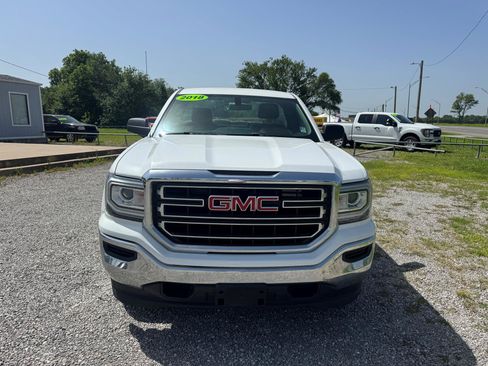 Used 2018 GMC Sierra 1500 2WD Regular Cab image 8