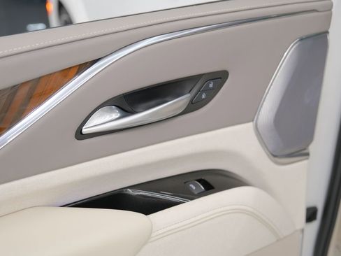 Used 2024 Cadillac Escalade Sport Platinum w/ LPO, ONYX Package image 66