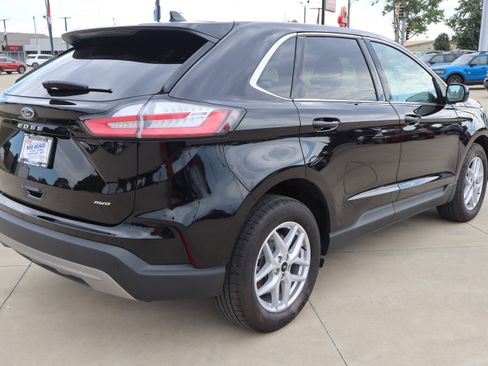 Used 2024 Ford Edge SEL w/ Convenience Package AWD/4WD image 5