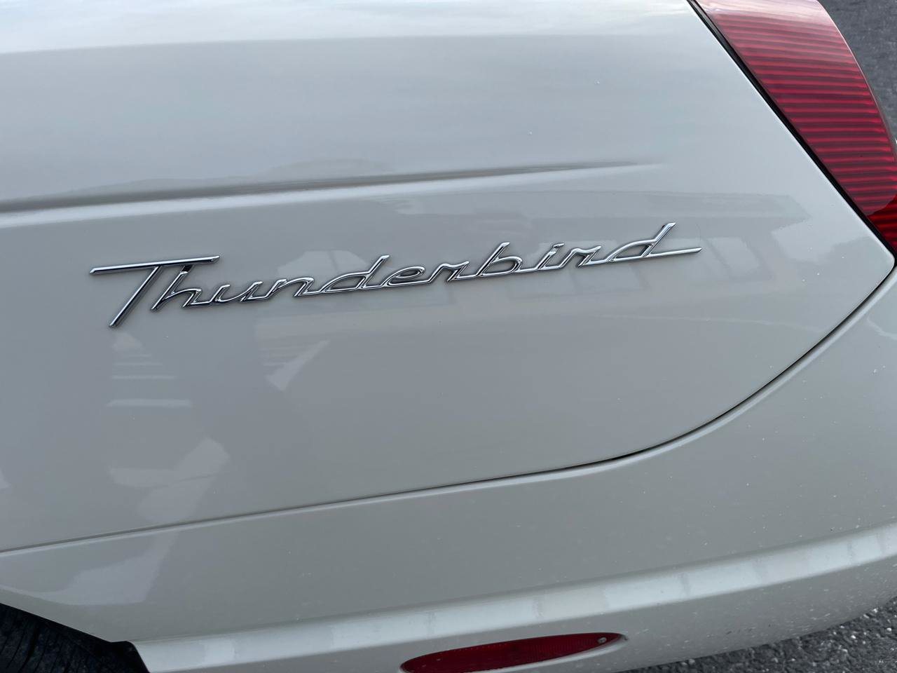 Used 2003 Ford Thunderbird RWD image 7