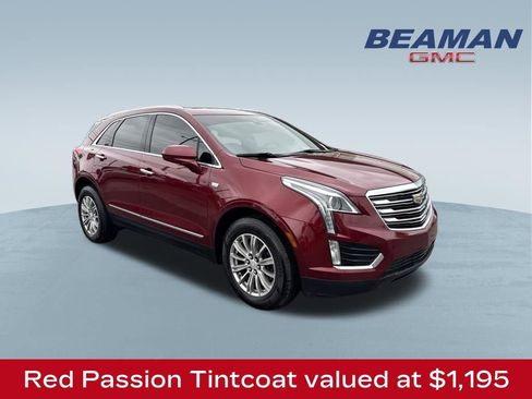 Used 2017 Cadillac XT5 Luxury w/ Driver Awareness Package FWD image 1