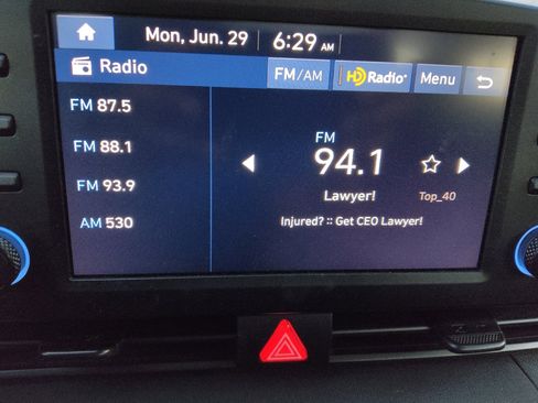 Used 2025 Hyundai Elantra Sport FWD image 25