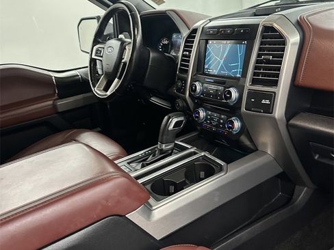 Used 2018 Ford F150 Platinum w/ Equipment Group 701A Luxury image 44