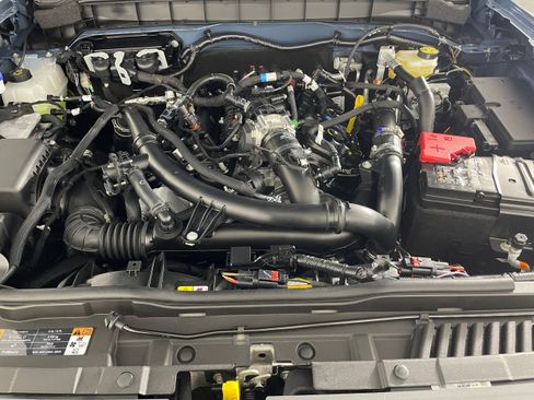 New 2025 Ford Bronco Badlands image 18