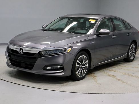 Used 2020 Honda Accord Touring image 7