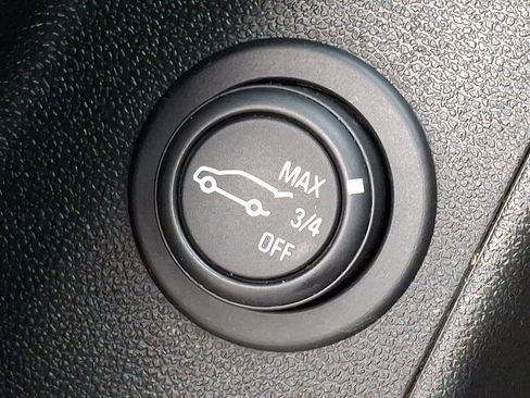 Used 2018 Chevrolet Equinox LT image 25